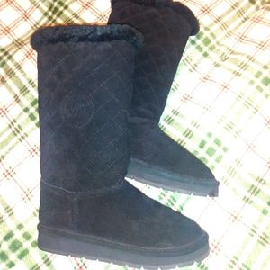 NWOT Michael Kors quilted tall Sherpa lined boots in black size 6